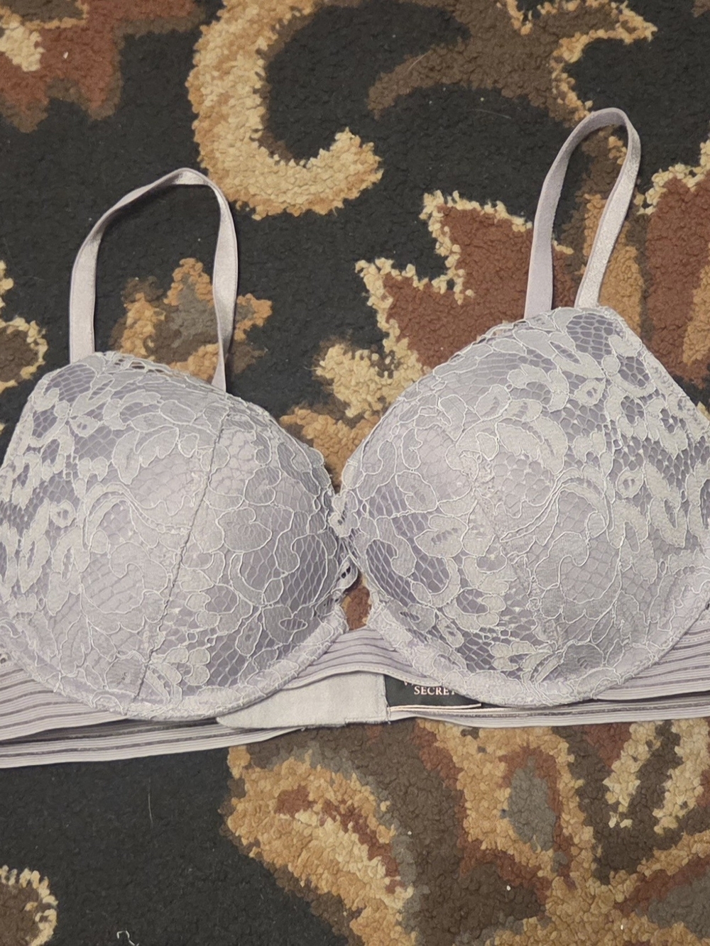 Lace Push-Up Bra in Light Lavender - Unbranded